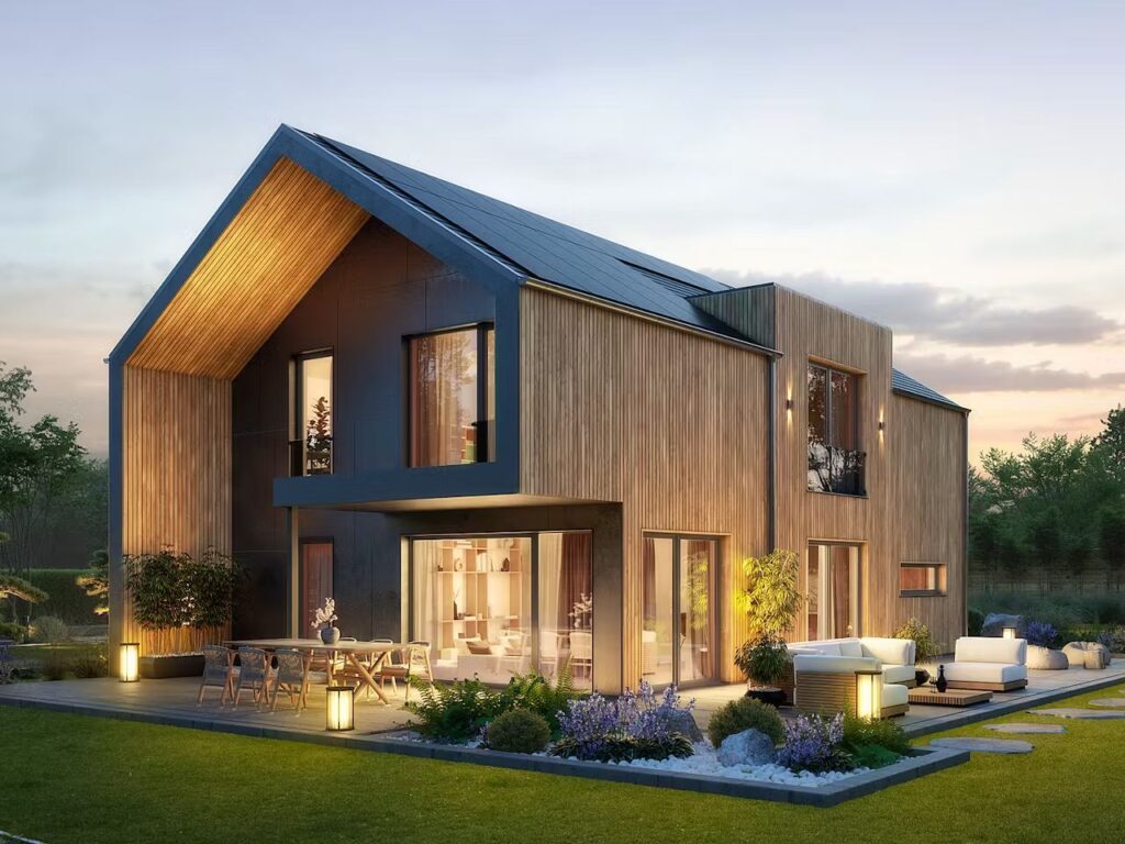 Hier sehen Sie ein modernes Satteldachhaus mit Vordach und Carport im Dämmerlicht, das Haus hat Innen- und Außenbeleuchtung an.