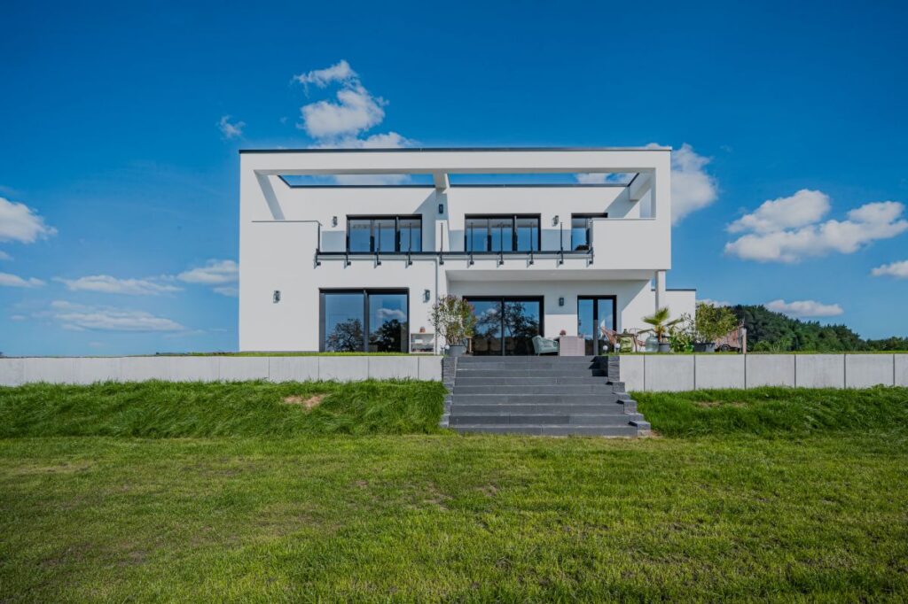 Rheinmassiv Haus mit Flachdach