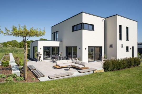 Fingerhaus Medley Holler Außenansicht Garten