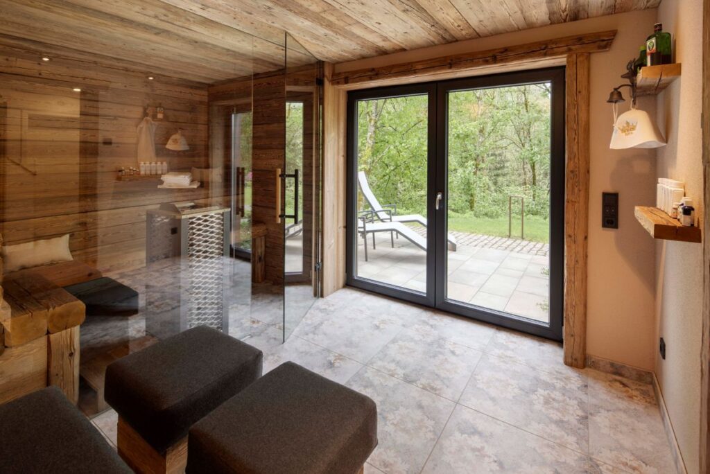 Fingerhaus Wohnkeller mit Sauna