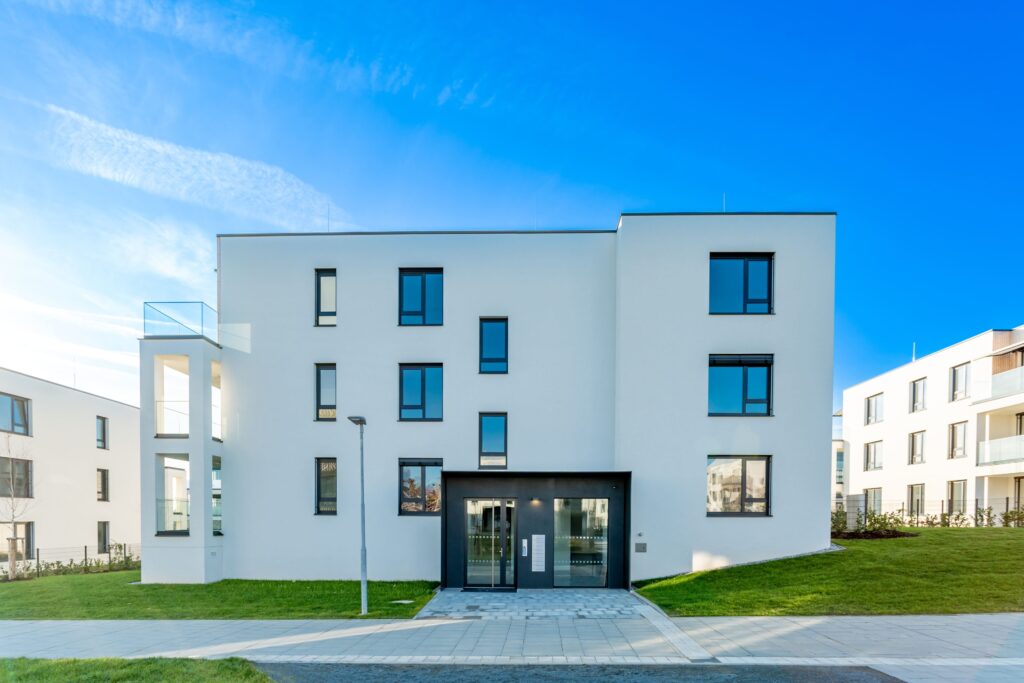 Neubau Haus Vorderansicht